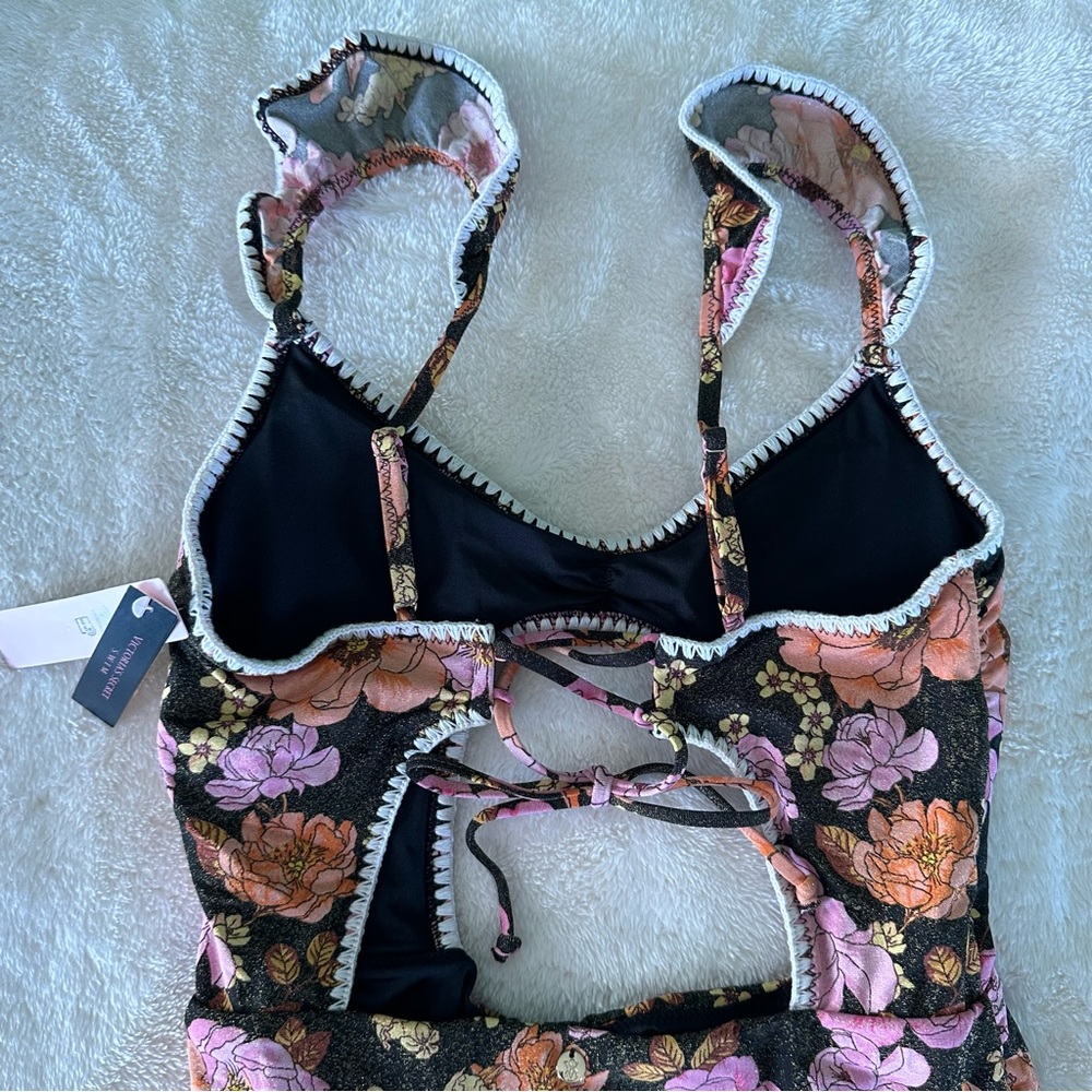 NWT VICTORIA'S SECRET SWIM Ruffle One-Piece Swimsuit with Crochet Trim - Picture 10 of 12
